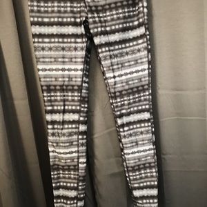 Pattern workout leggings